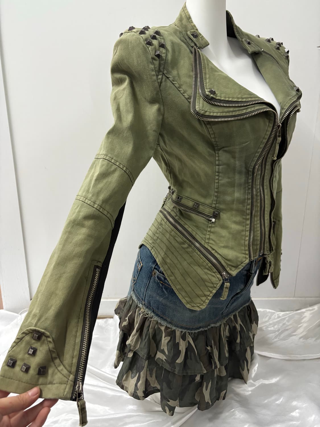 Y2K 스터드 포인트 언발 자켓 상품이미지4