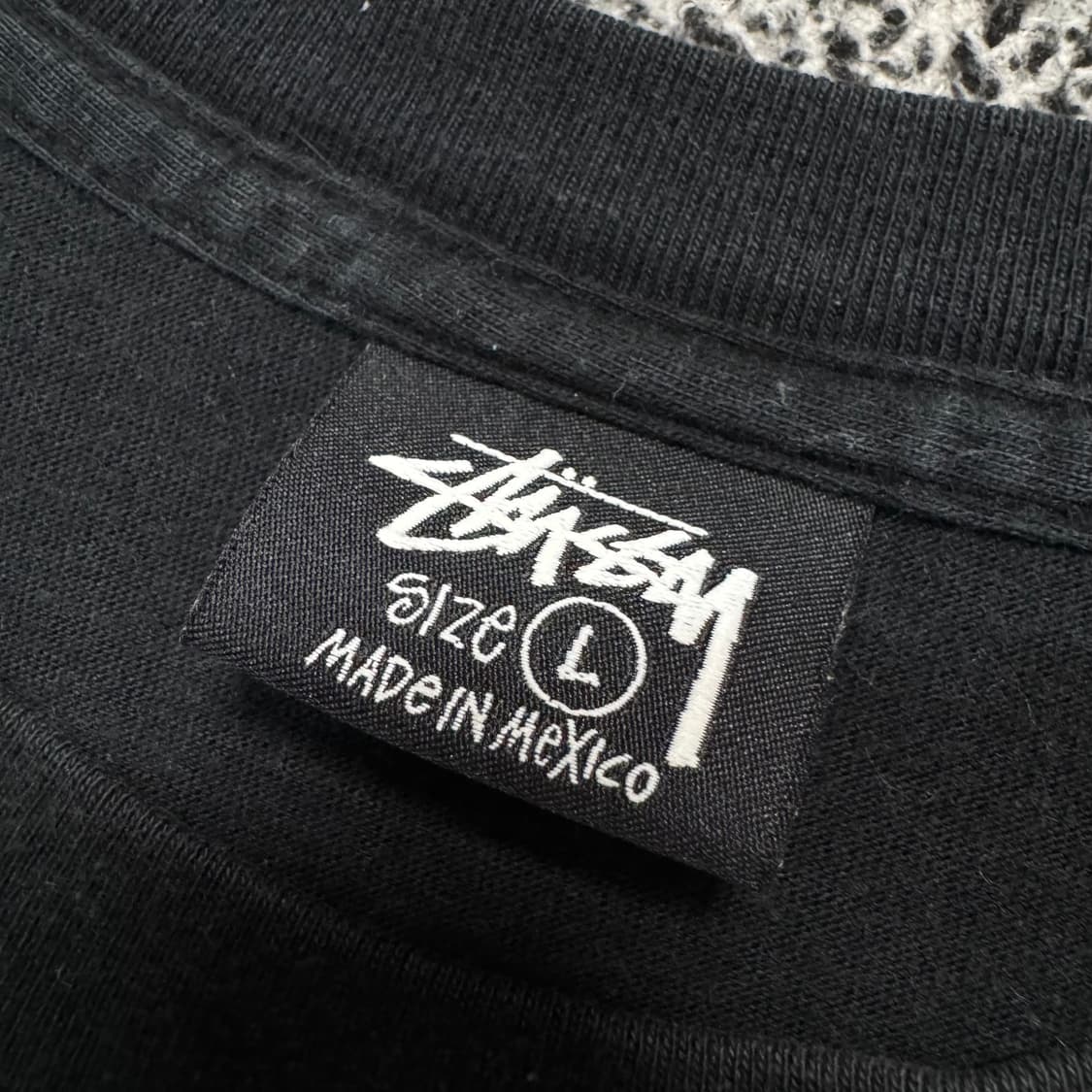 Name : 스투시 퍼지 다이스 후면 빅로고 블랙컬러 반팔 :)  상품이미지5