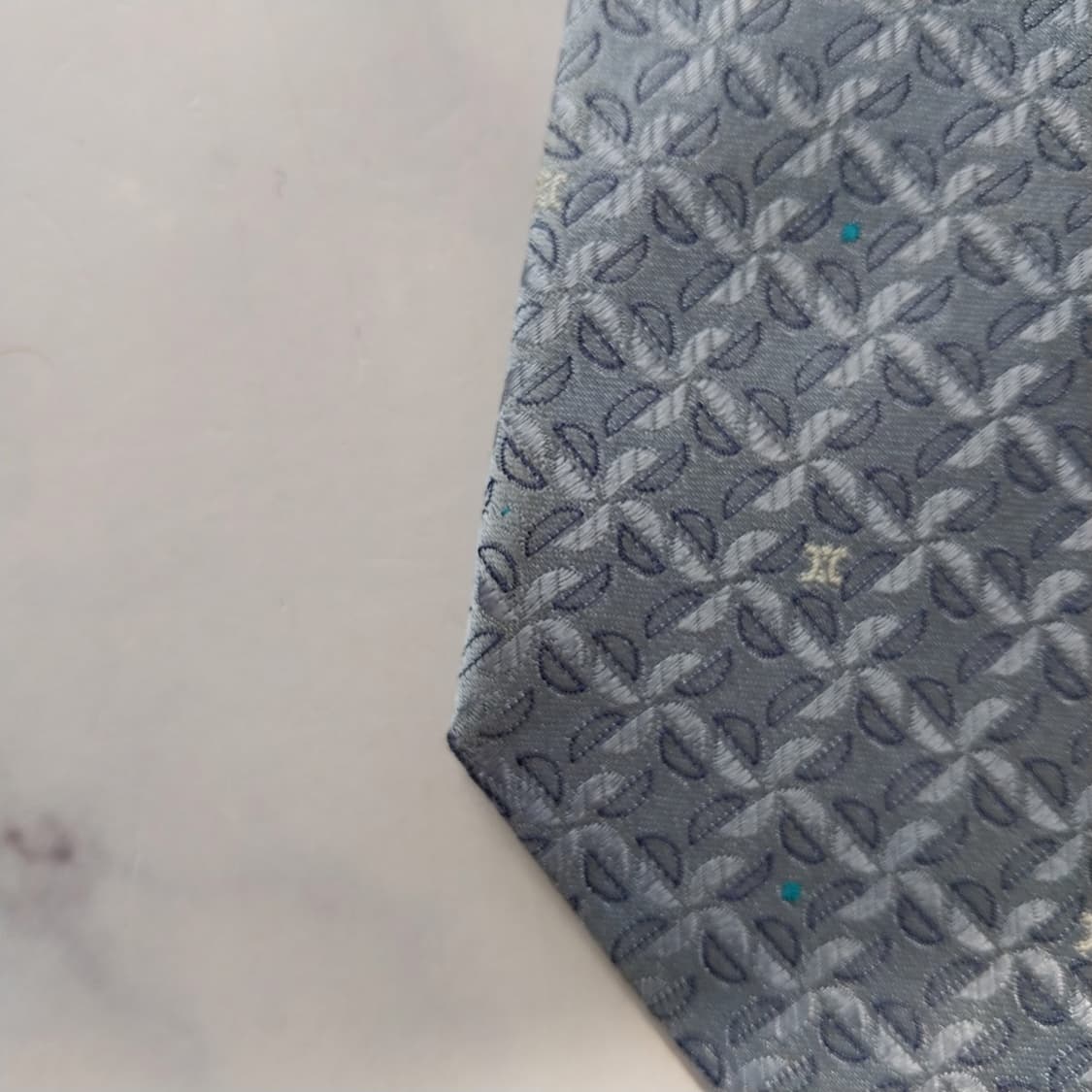 셀린느 실크 트리오페 전체 자수 패턴 넥타이 9.2cm B등급 K2278 상품이미지8