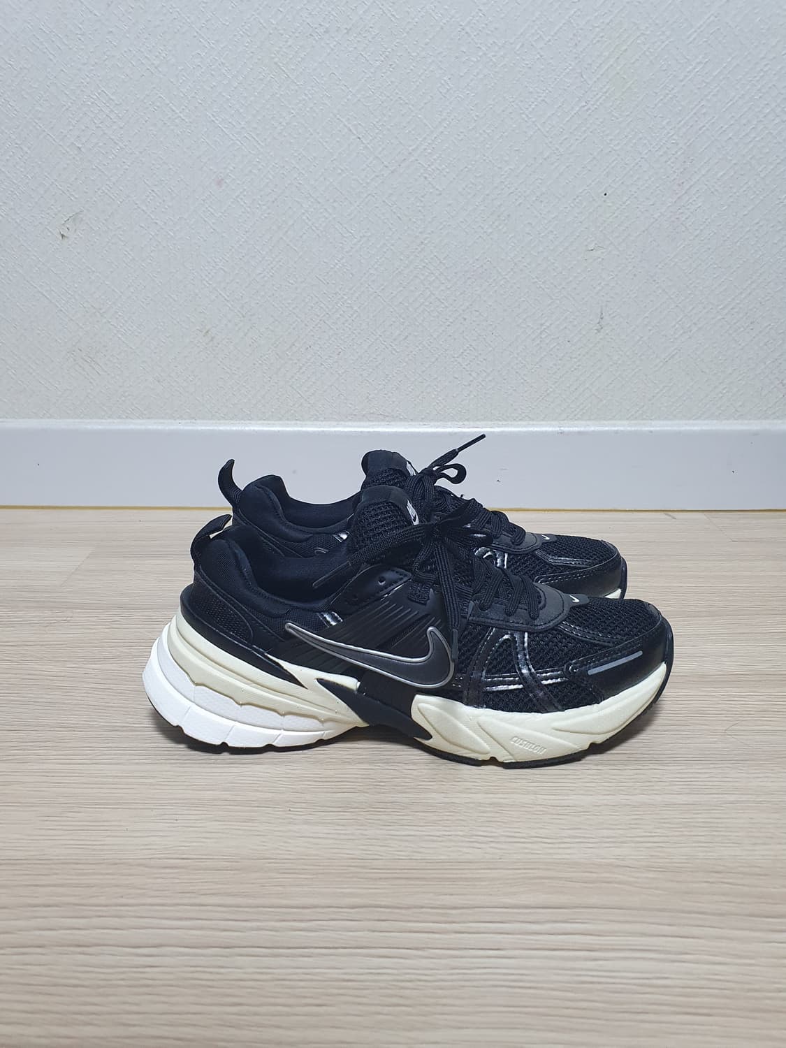 나이키 v2k 런 운동화 240 상품이미지1