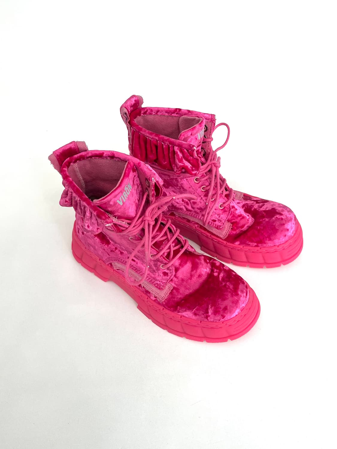 콜리나 스트라다 2023SS 컬렉션 벨루어 컴뱃 부츠 상품이미지1