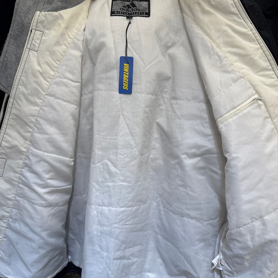 90‘s 아디다스 올드스쿨 오레오 스티치 빅로고 후드 점퍼
 상품이미지10