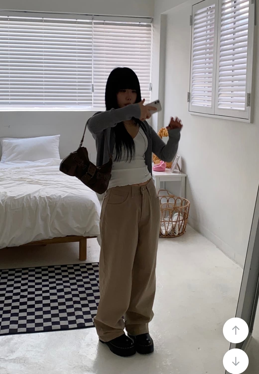 이즈이즈 베이지 코튼 팬츠 상품이미지3