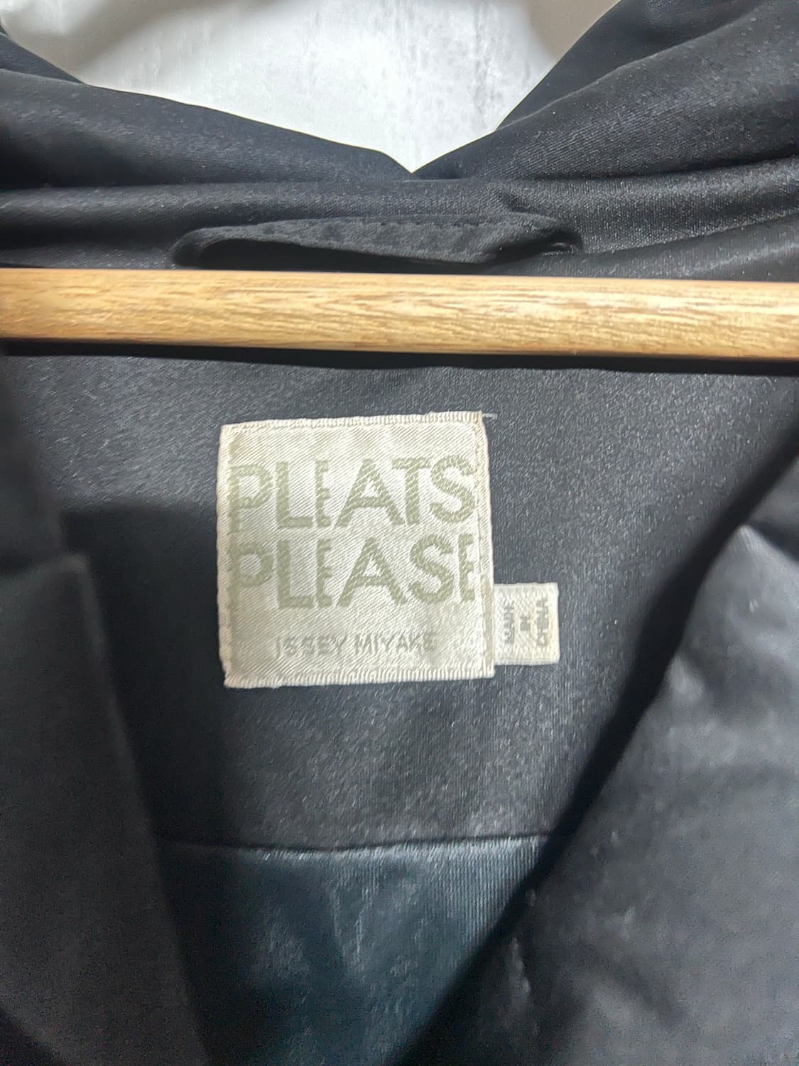 이세이미야케 다운패딩코트  블랙 상품이미지5