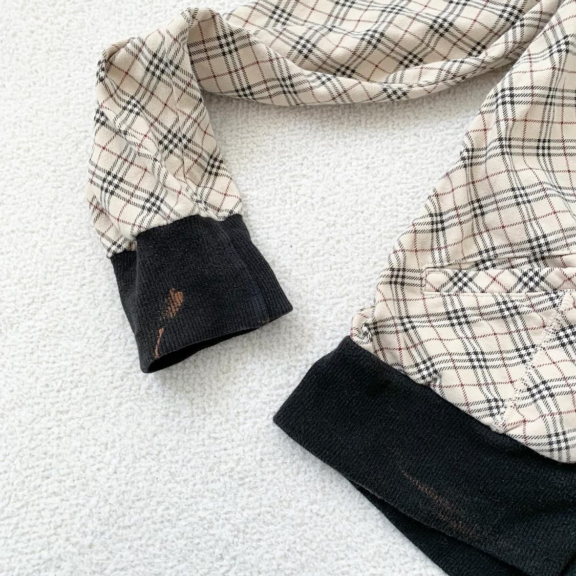 버버리 베이지 노바체크 셔링 집업 상품이미지3