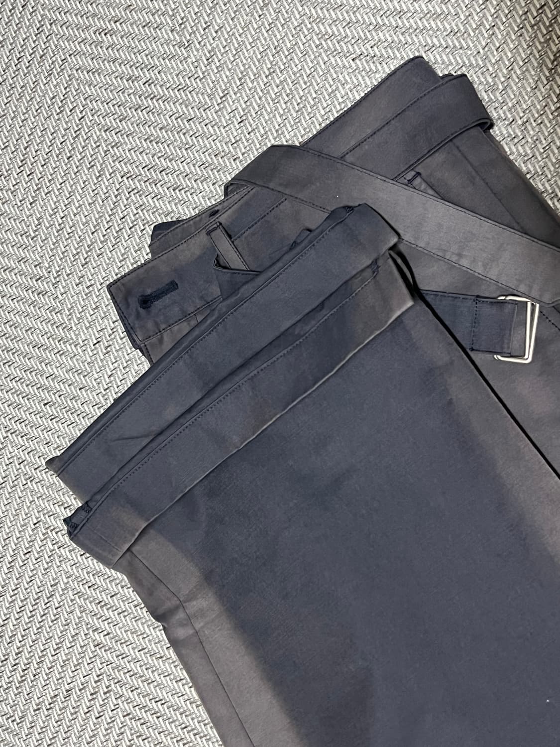 지용킴 23ss 벨티드 트라우저 L 상품이미지2