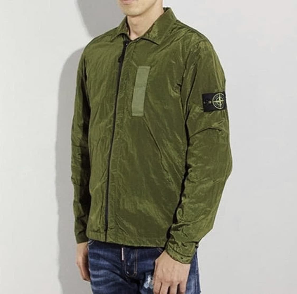 스톤아일랜드 나일론 메탈 오버셔츠 카키 상품이미지2