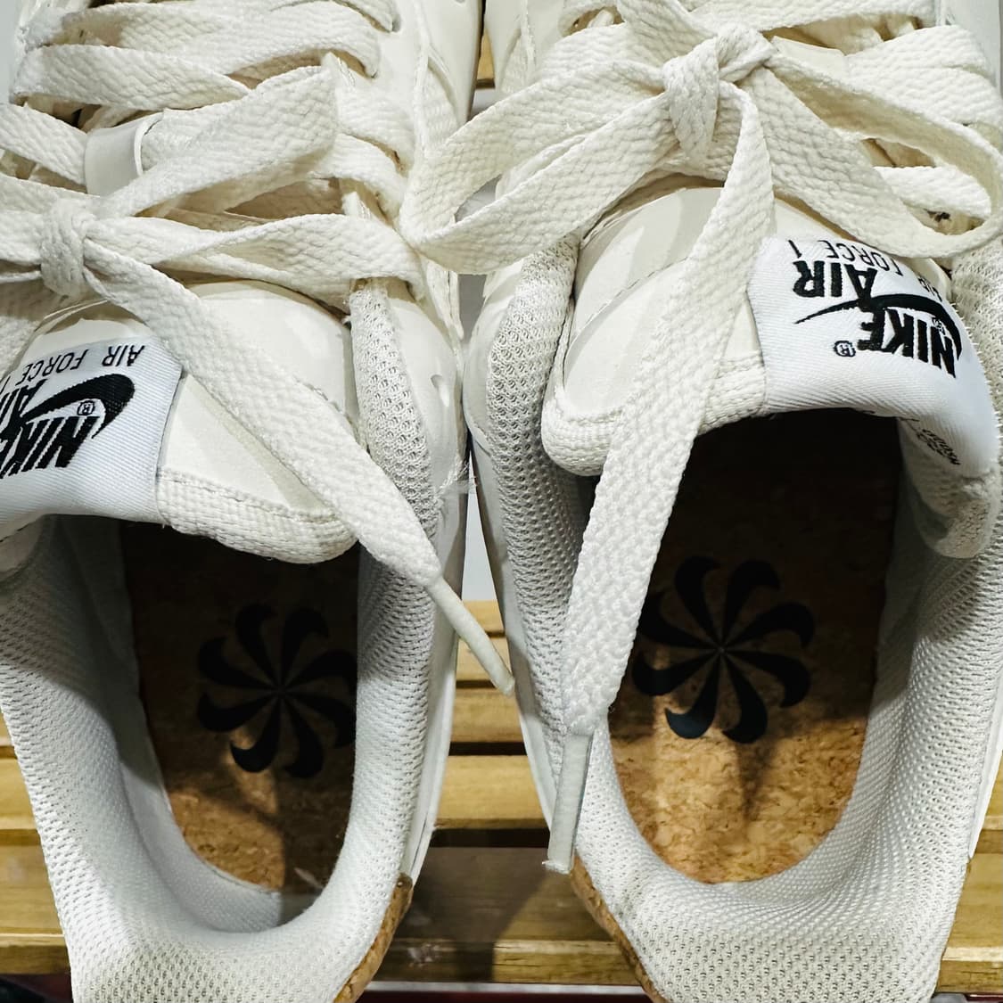 275) 나이키 운동화 남성 남자 신발 에어포스 1 '07 LV8 팬텀 상품이미지8