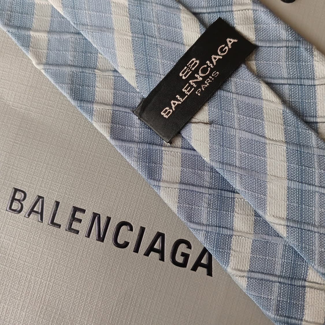 발렌시아가 블루 체크 넥타이 9.6cm A등급 A19740
 상품이미지7