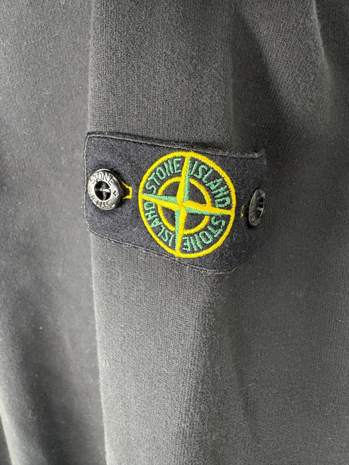 루키CK9750: 새상품 스톤 아일랜드 여성 블랙 맨투맨  상품이미지6