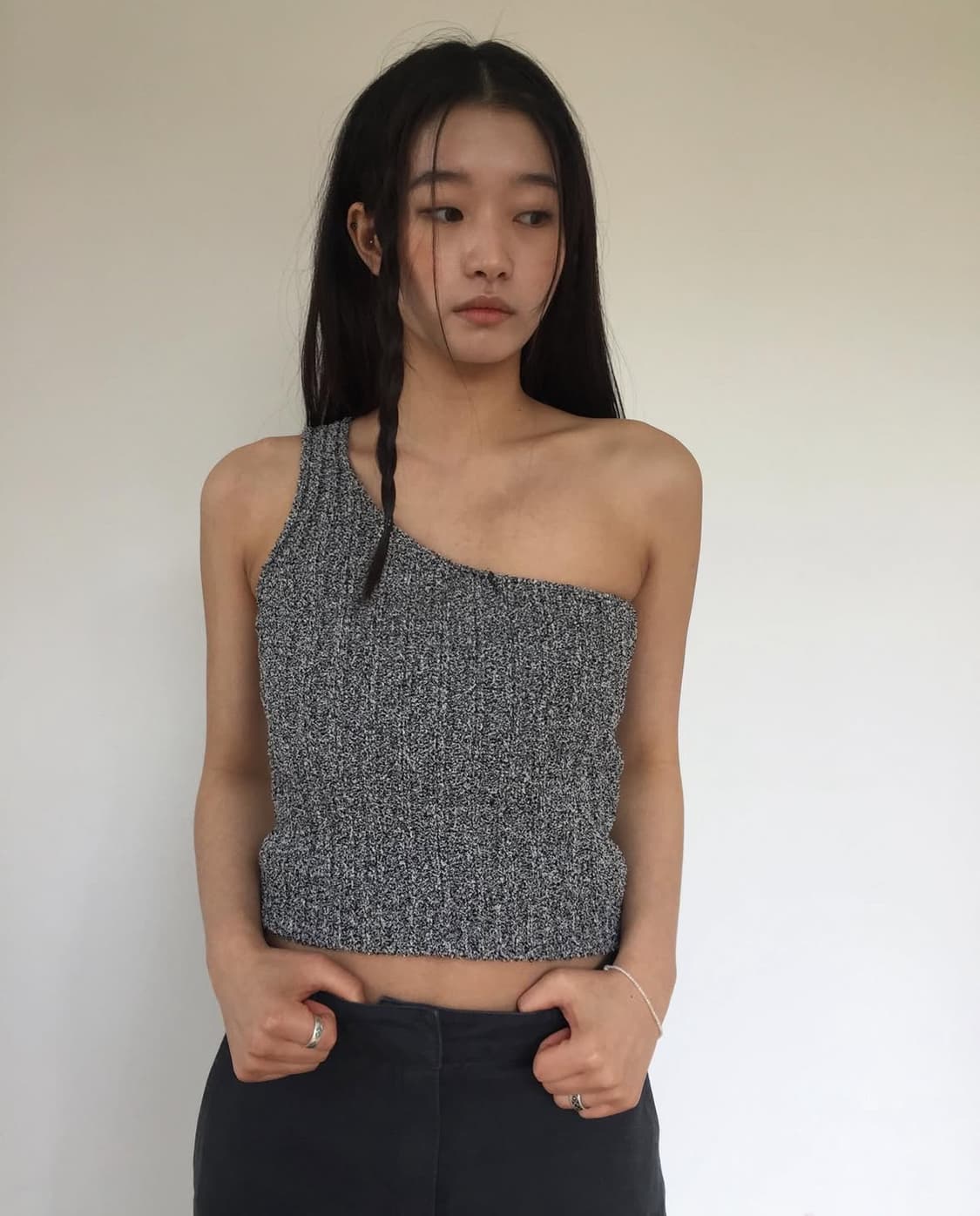 one shoulder knit 상품이미지1
