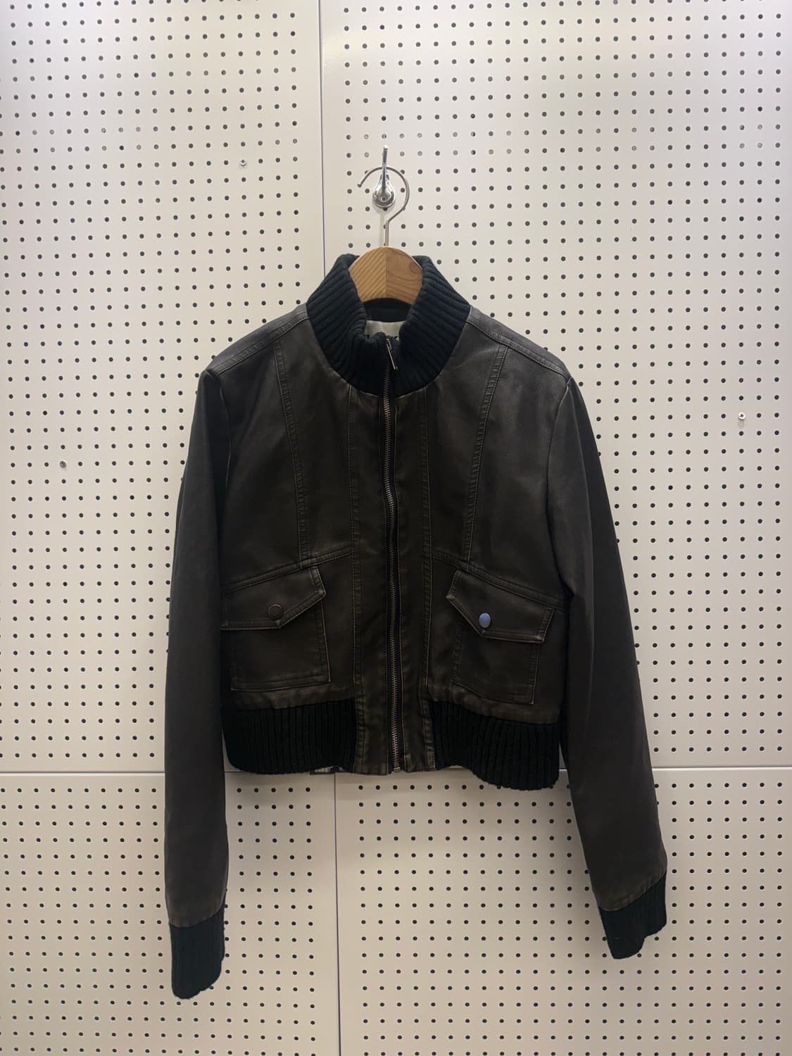 블랙업 레더 크롭 자켓 U454 상품이미지2