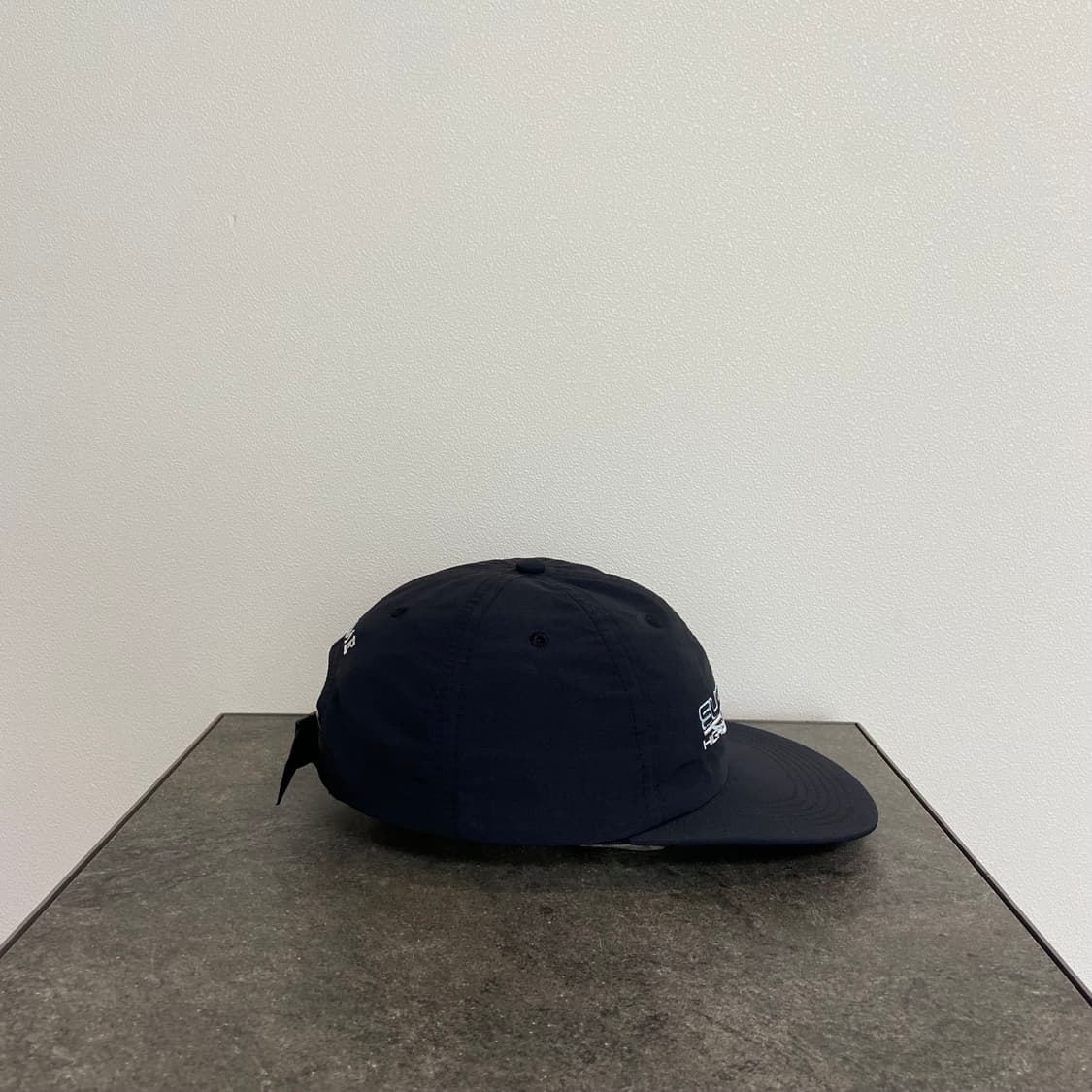 슈프림 레지스턴트 블랙 볼캡 모자 6패널 캡 23FW 상품이미지3