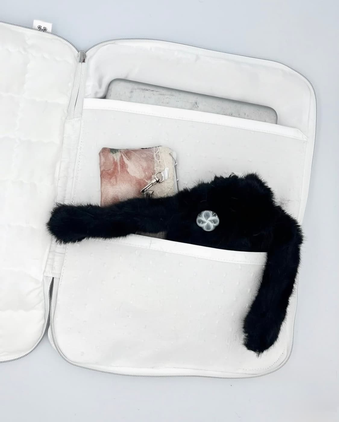 Rabbit Laptop pouch 상품이미지4