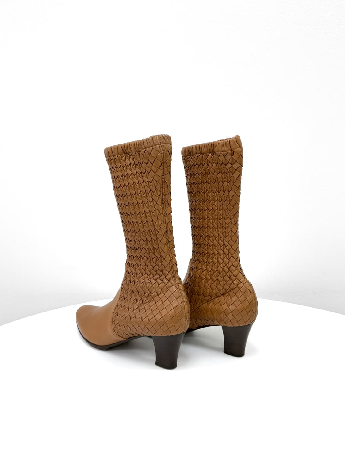 보테가베네타 카날라초 위빙 레더 미들 힐 부츠 상품이미지5