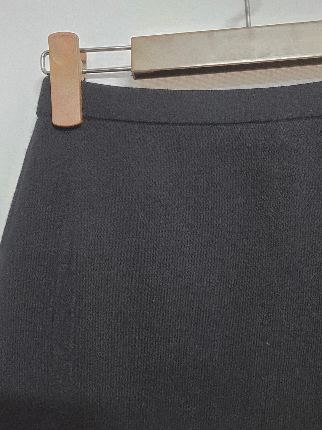 띠어리 블랙 H라인 롱스커트 상품이미지2