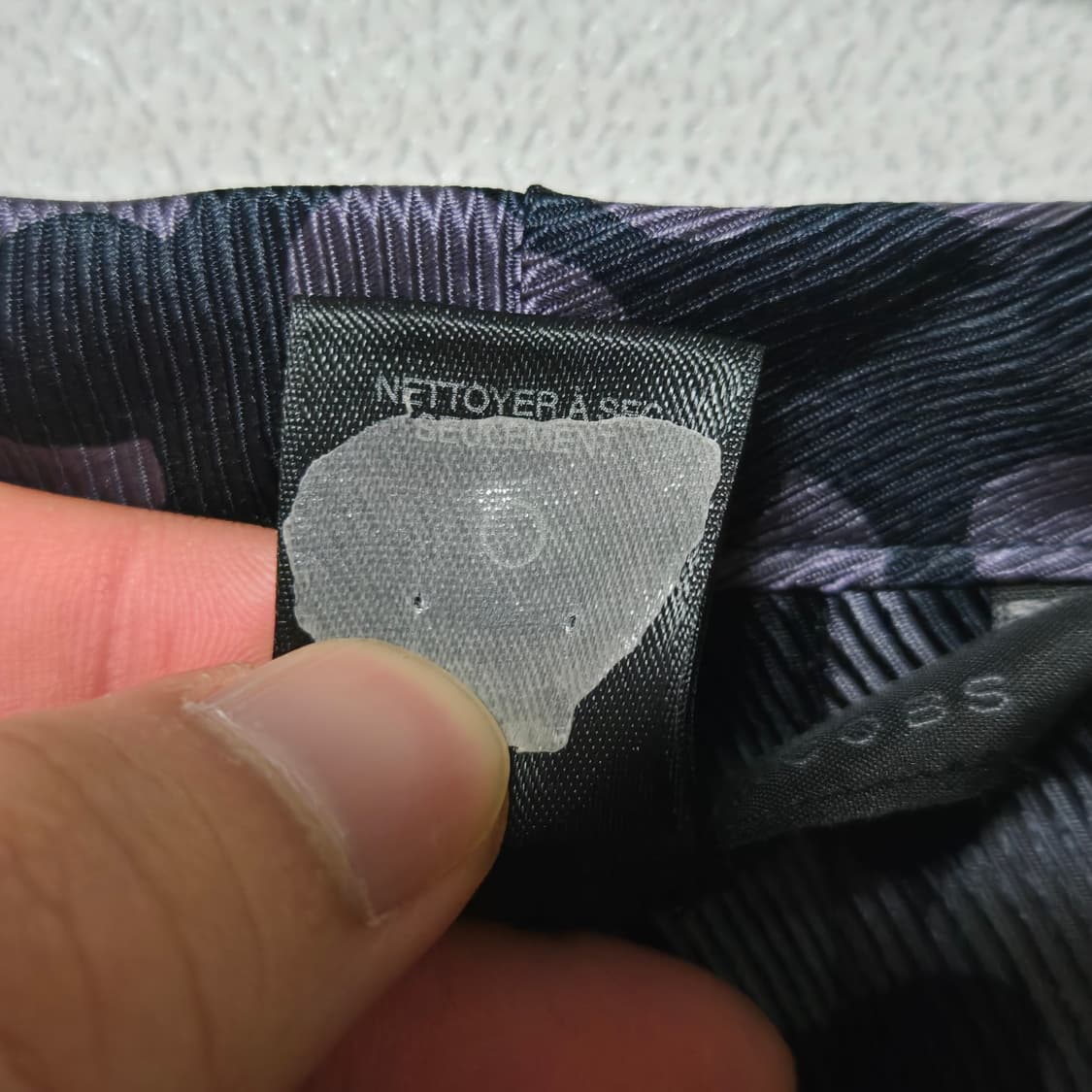 마크제이콥스 실크 패턴 슬리브리스  상품이미지7