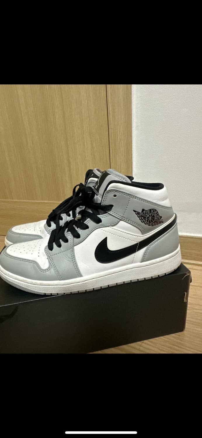 조던 1 미드 라이트 스모크 그레이 상품이미지4