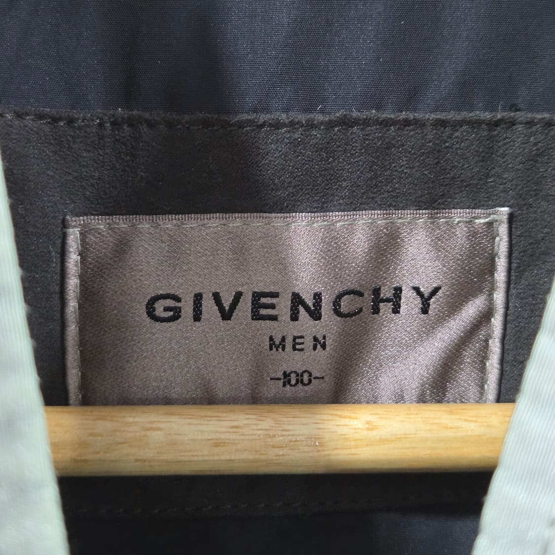 지방시 패딩 100  상품이미지3