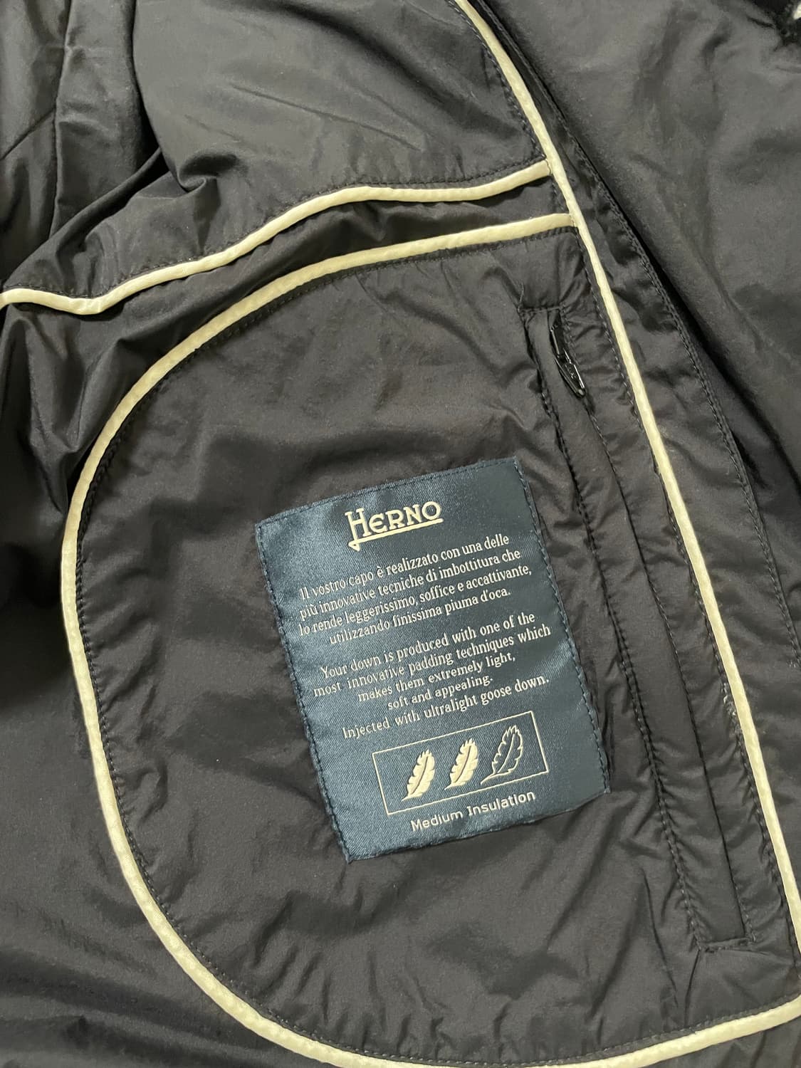 빈티지9. 에르노 Herno 라 자카 레전드 경량 패딩 점퍼 자켓 상품이미지3