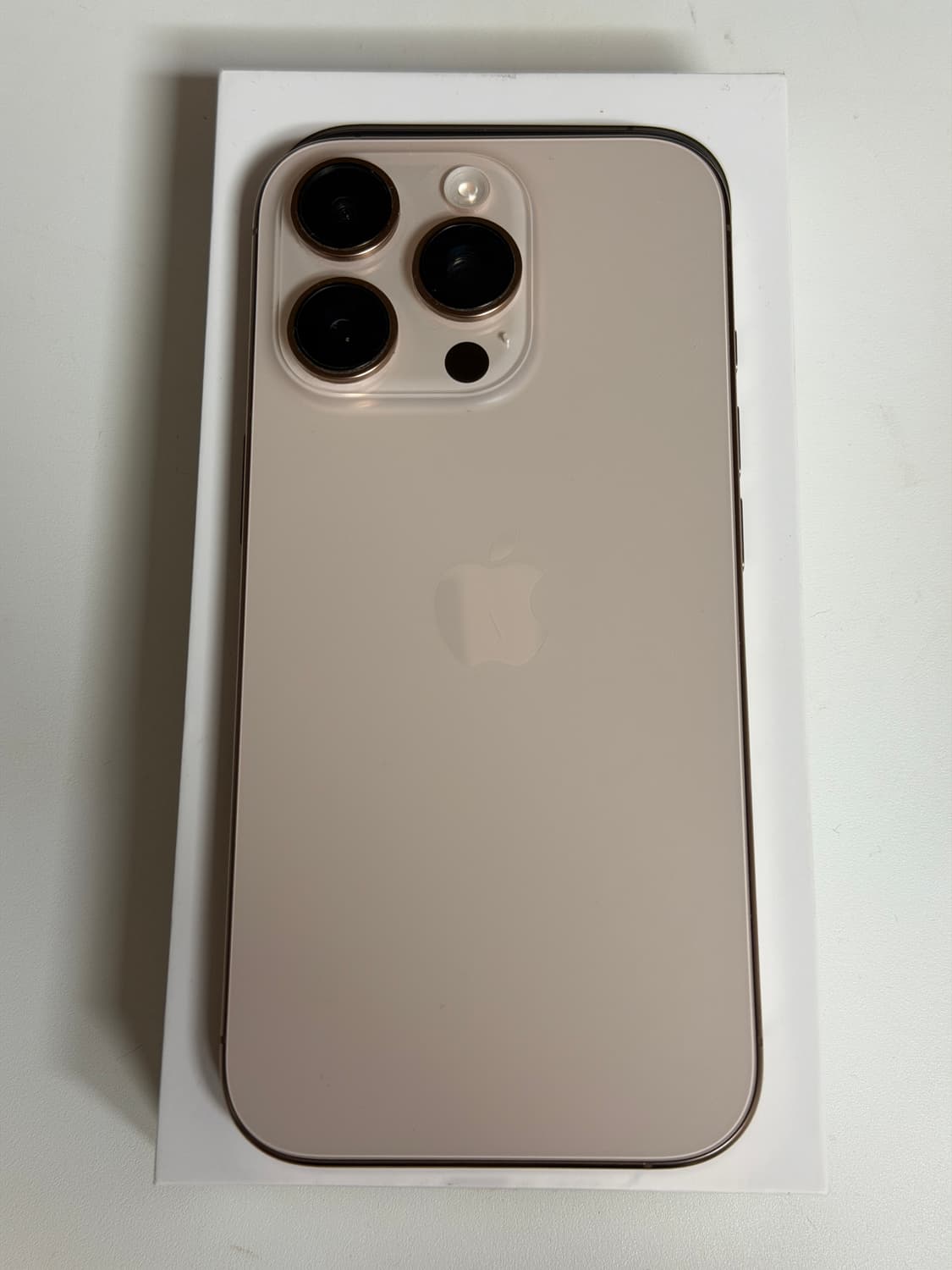 아이폰 16 프로 256GB 상품이미지1