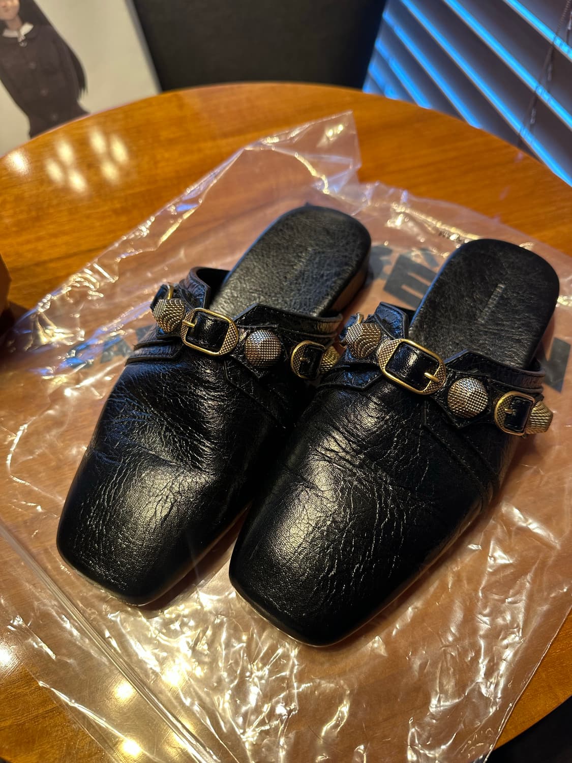 발렌시아가 코지 카고 뮬  상품이미지1