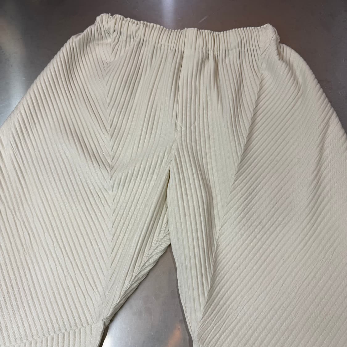 [리오브] 이세이미야케 옴므플리세 플리츠 바지 상품이미지3