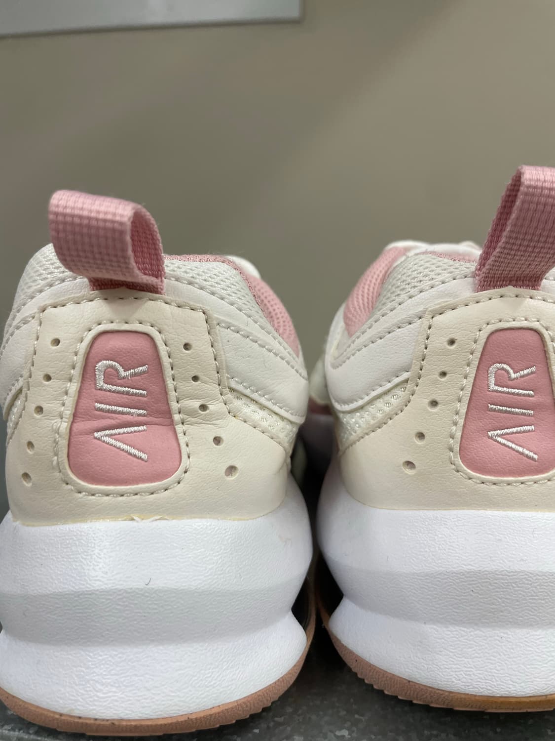 나이키 에어맥스 AP 화이트핑크 240 상품이미지8