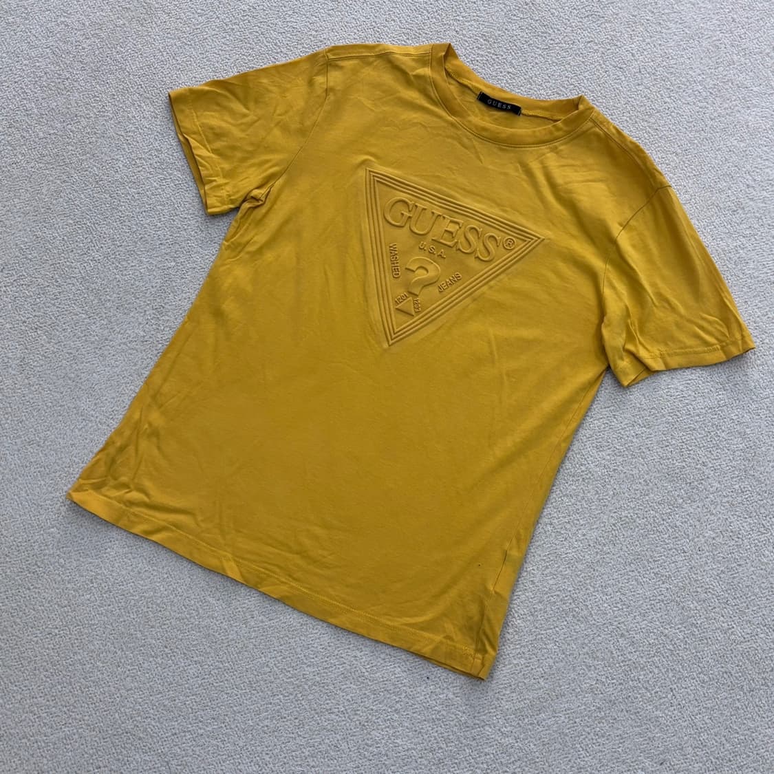 L 게스 빗살 엠보 반팔 티셔츠 0403E 상품이미지1