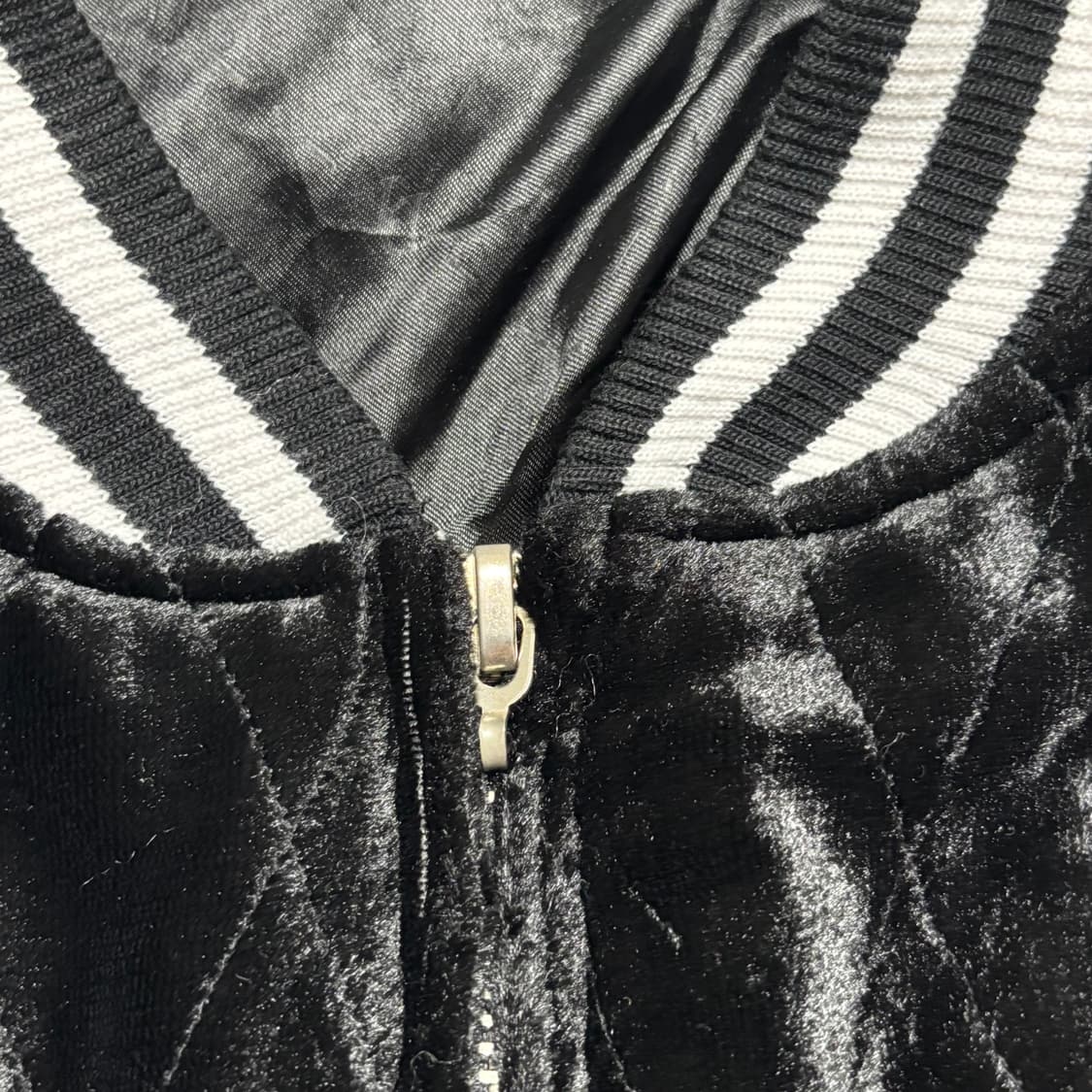 XL 도그타운 브랙 드래곤 용자수 블랙 벨벳 스카쟌 상품이미지6