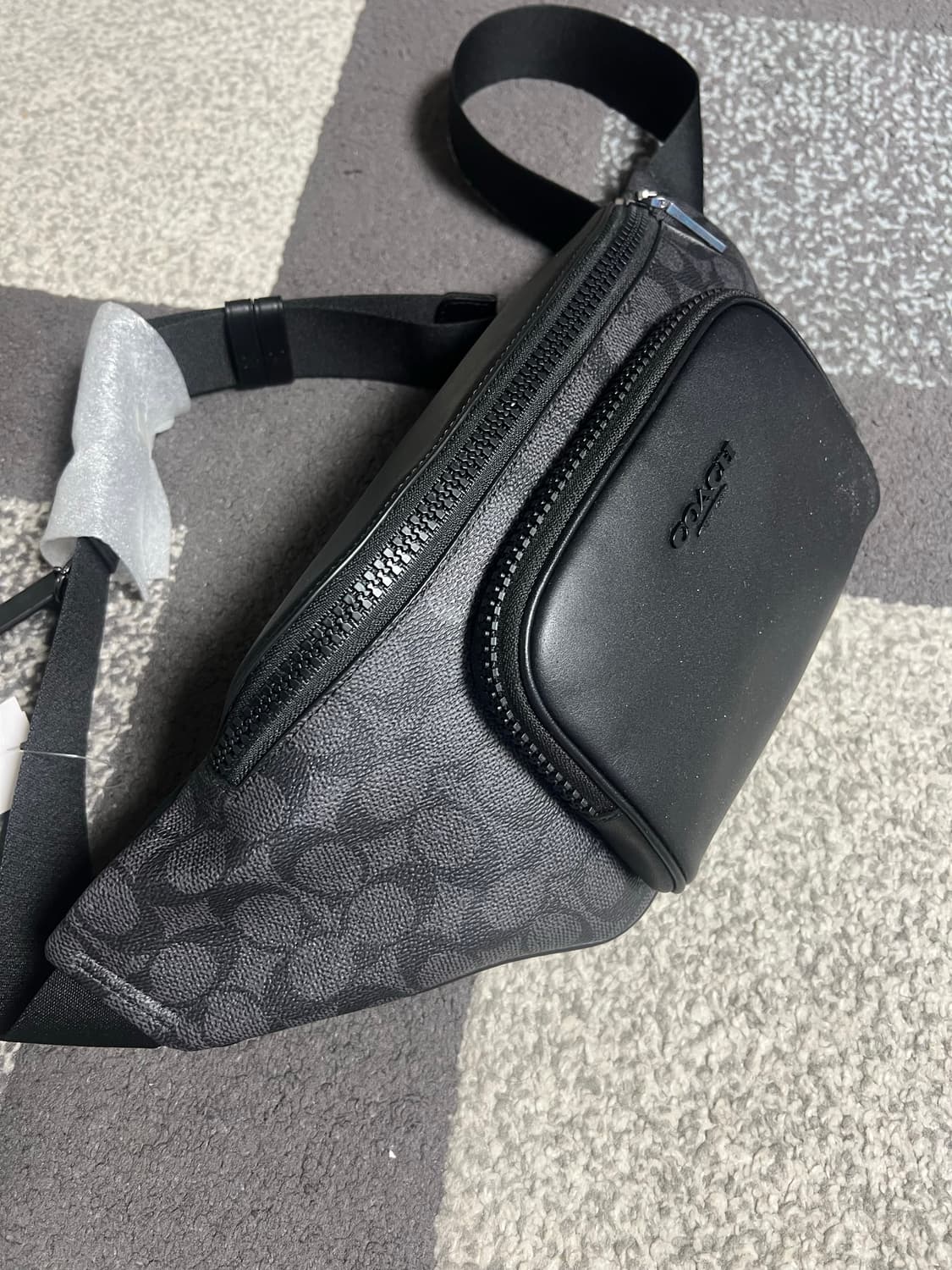 Coach 슬링백 상품이미지1