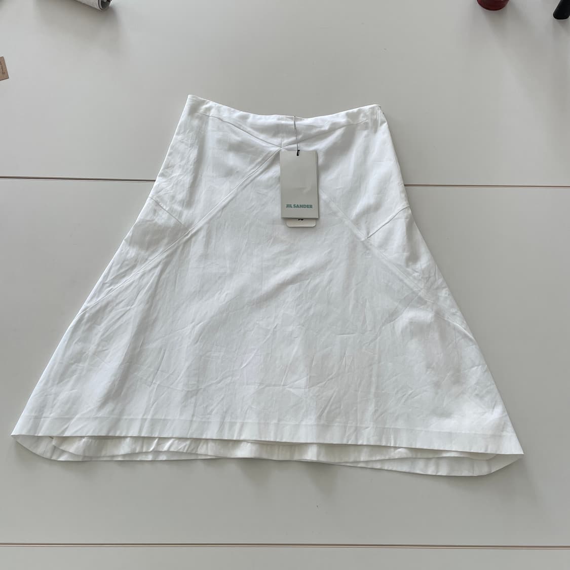새상품 정품 질샌더 34|여성55-66 화이트 A 라인 스커트 상품이미지2