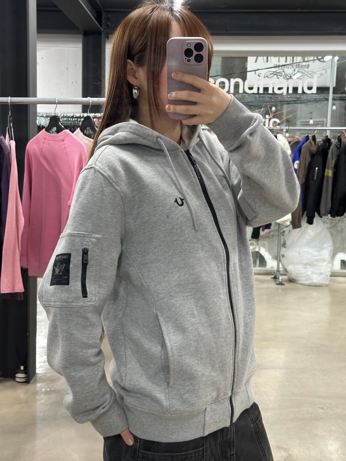 트루릴리전 포켓 패치로고 후드집업 상품이미지1