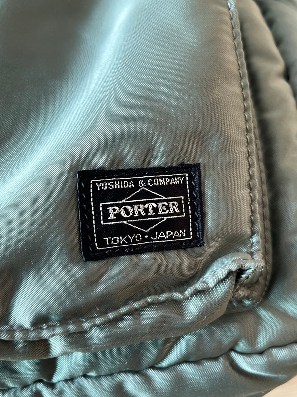 요시다 포터 탱커 2way 오버나이트 브리프케이스 세이지 그린 상품이미지5