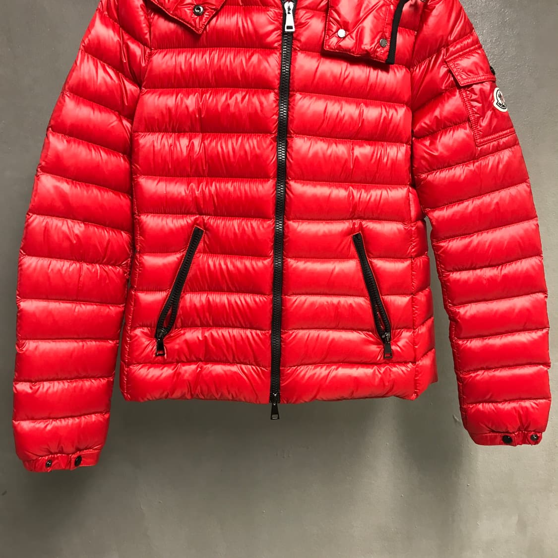 몽클레어 후드 패딩 레드 1(W) 상품이미지3