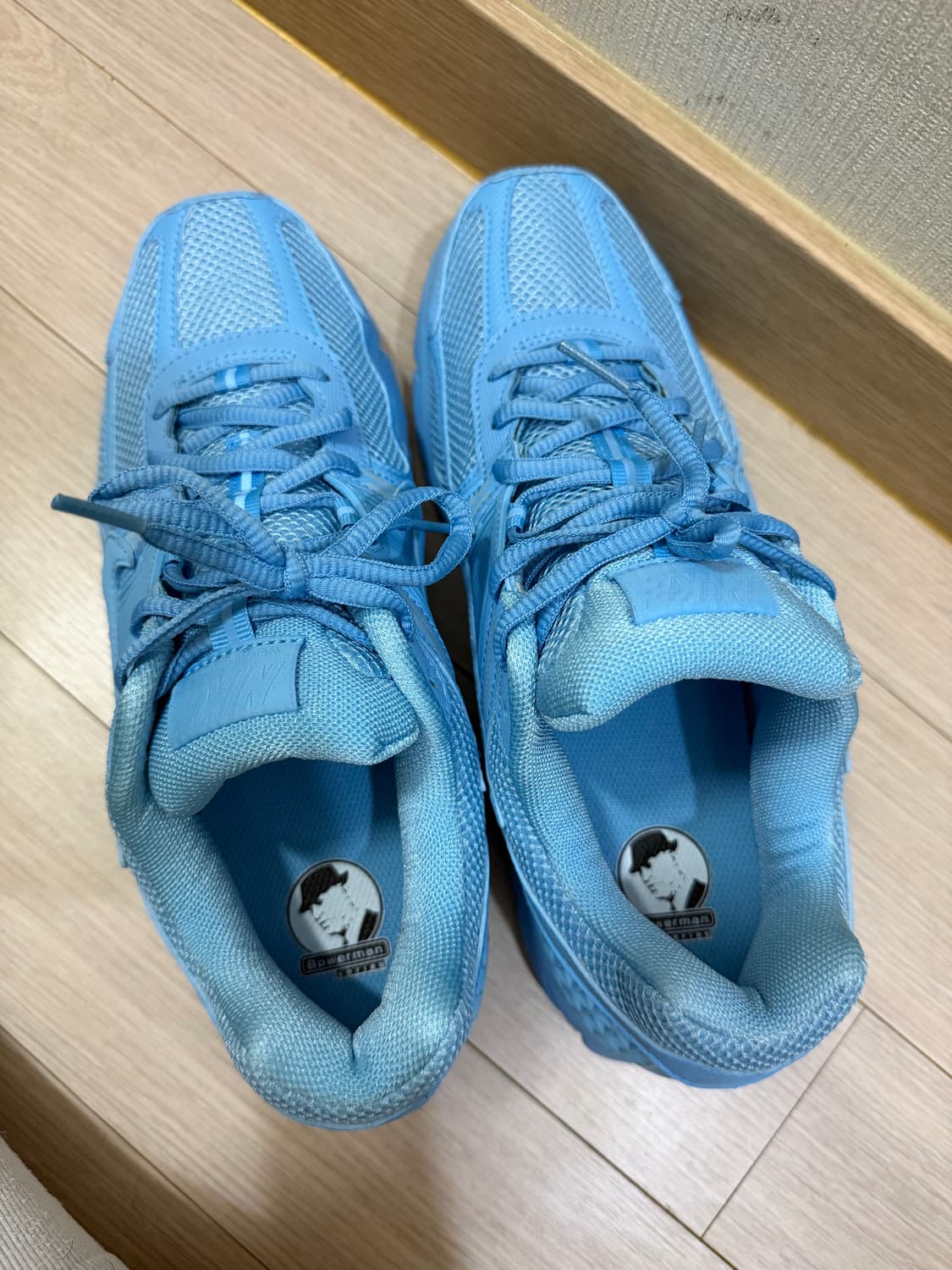 나이키 줌 보메로5 레이크사이드 상품이미지3