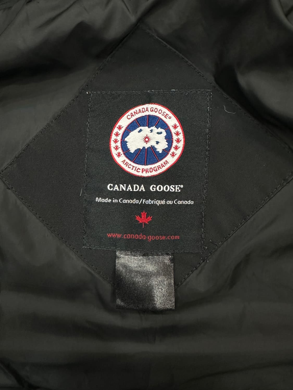 캐나다구스 패딩 블랙 상품이미지3