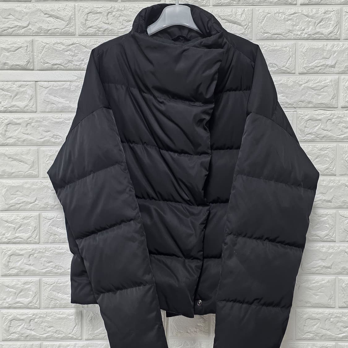 택포// 띠어리 여성 숏패딩 블랙 S 상품이미지1