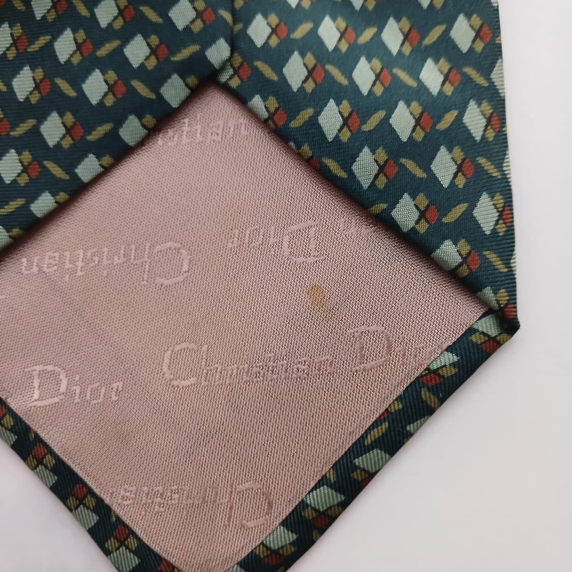 디올 실크 다크그린 기하학 패턴 넥타이 9.6cm A등급 A18313
 상품이미지7