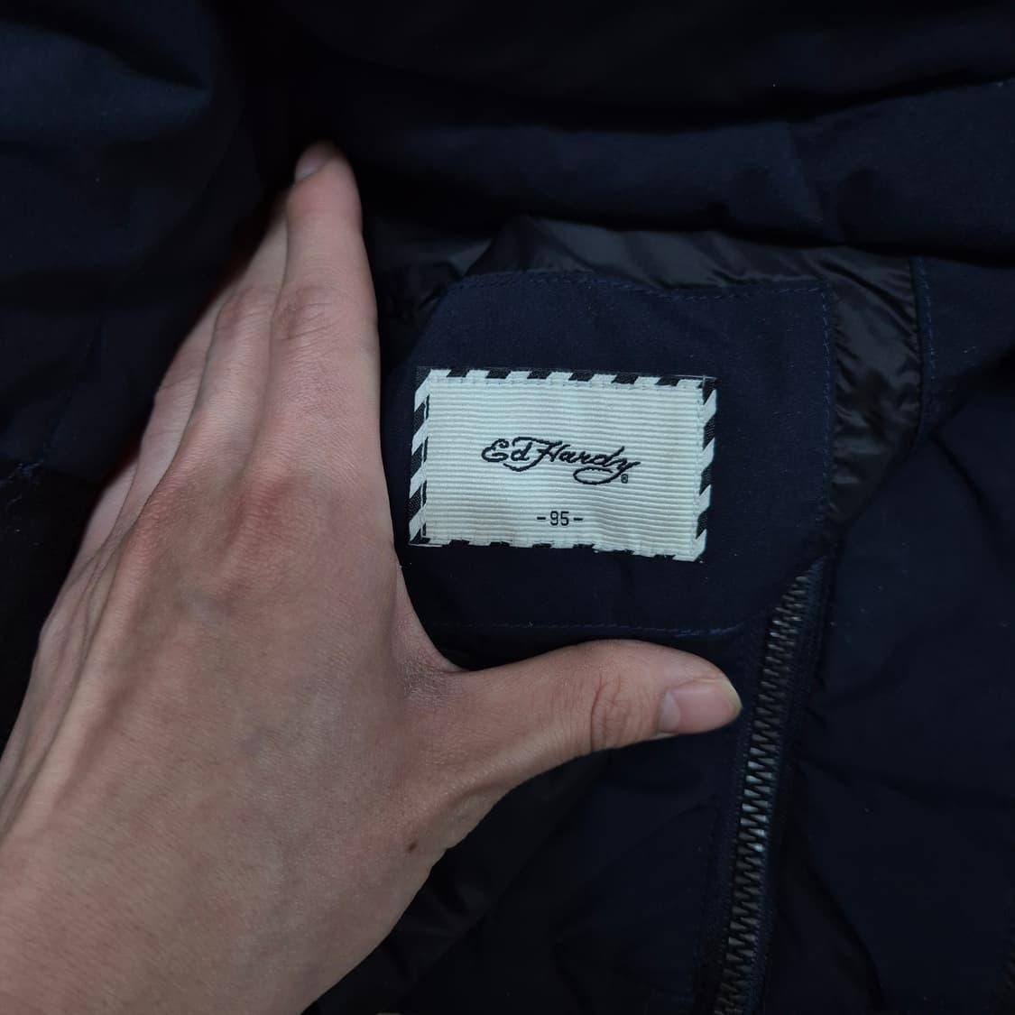 에드하디 격자 쉐브론 퀼팅 경량패딩 점퍼 M(95) 상품이미지5