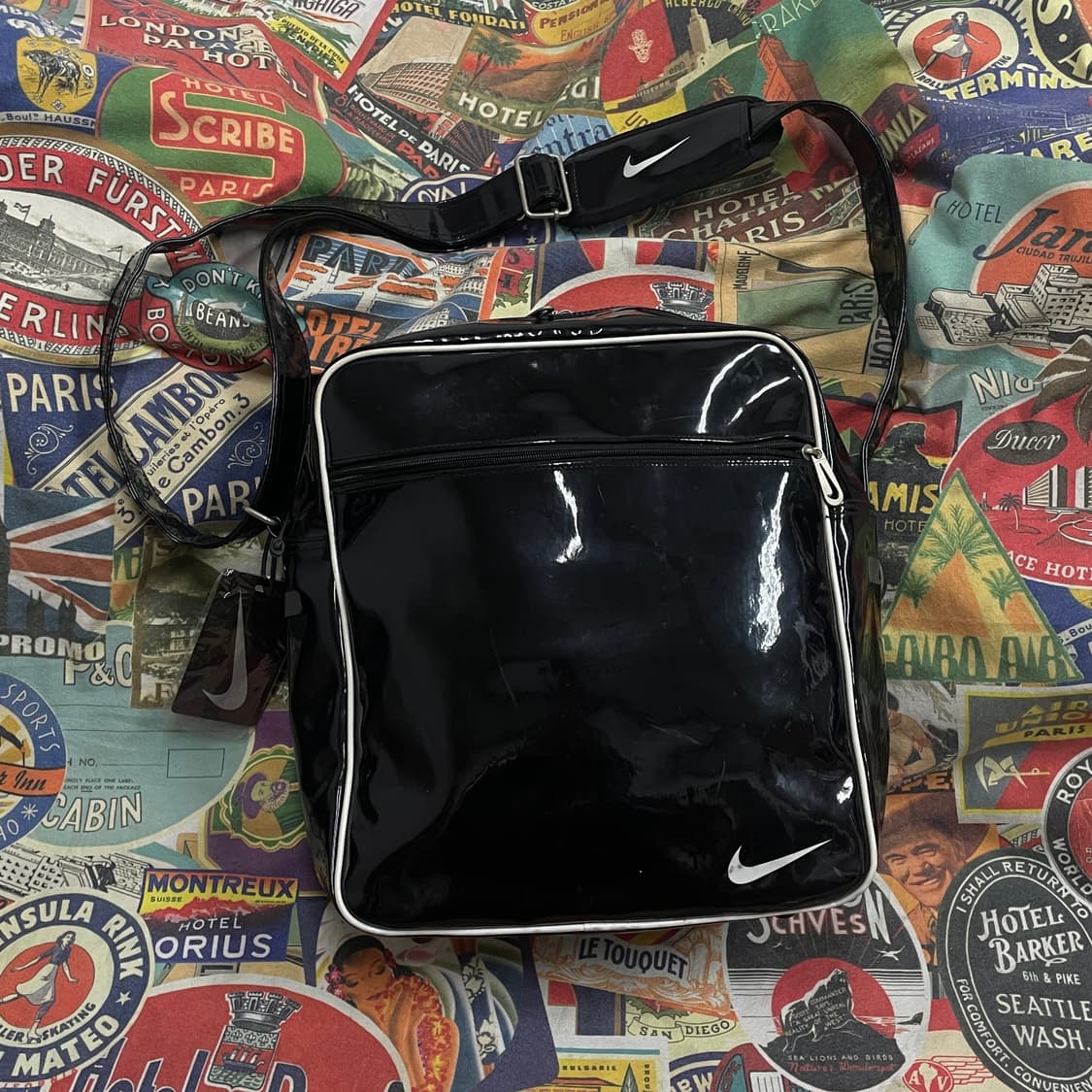 90s 나이키 에나멜 유광 크로스백 올드스쿨 메신저백 가방 상품이미지9