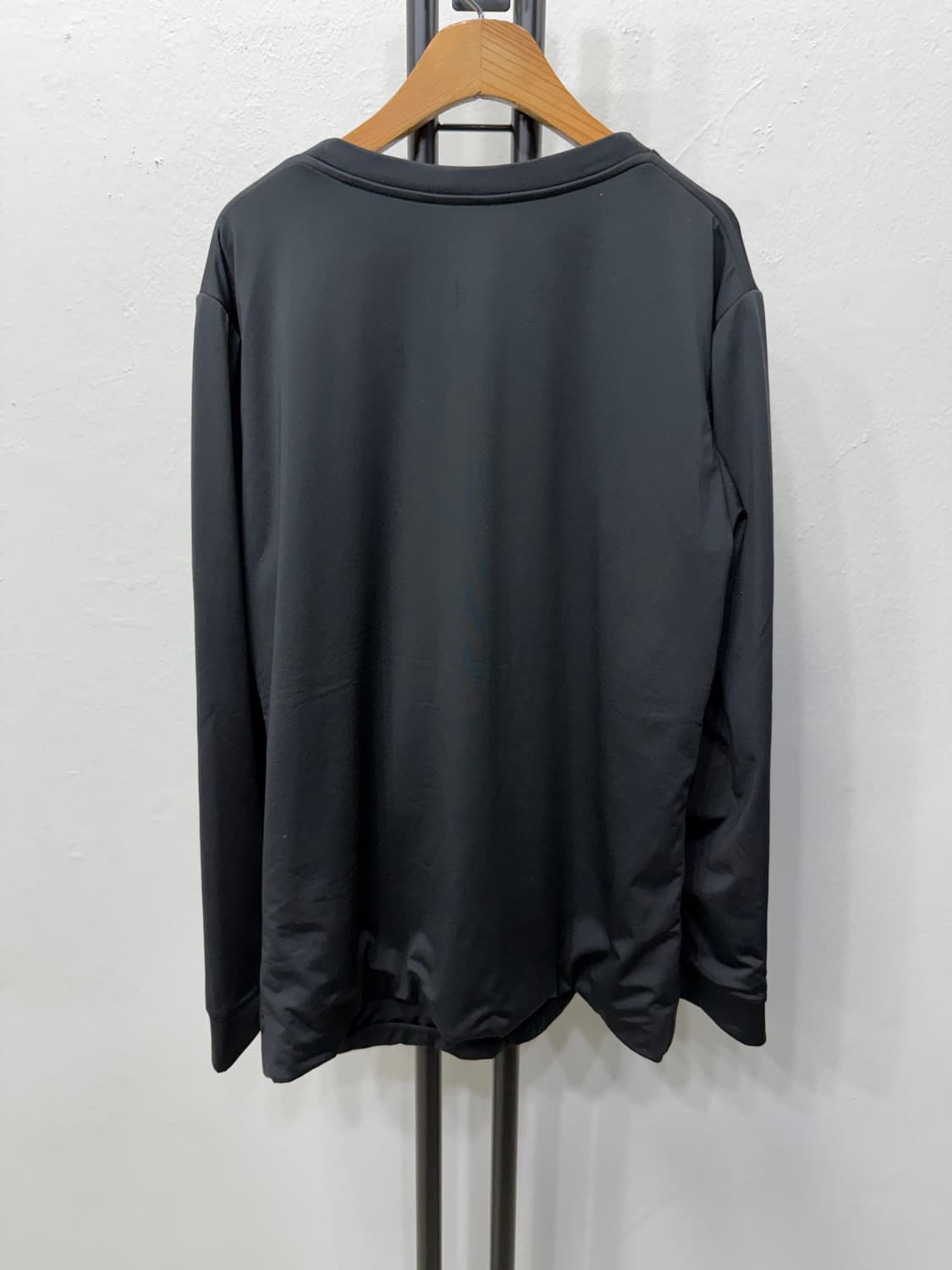 정품) 알렉산더왕 로고 블랙 긴팔 티셔츠 48 상품이미지4