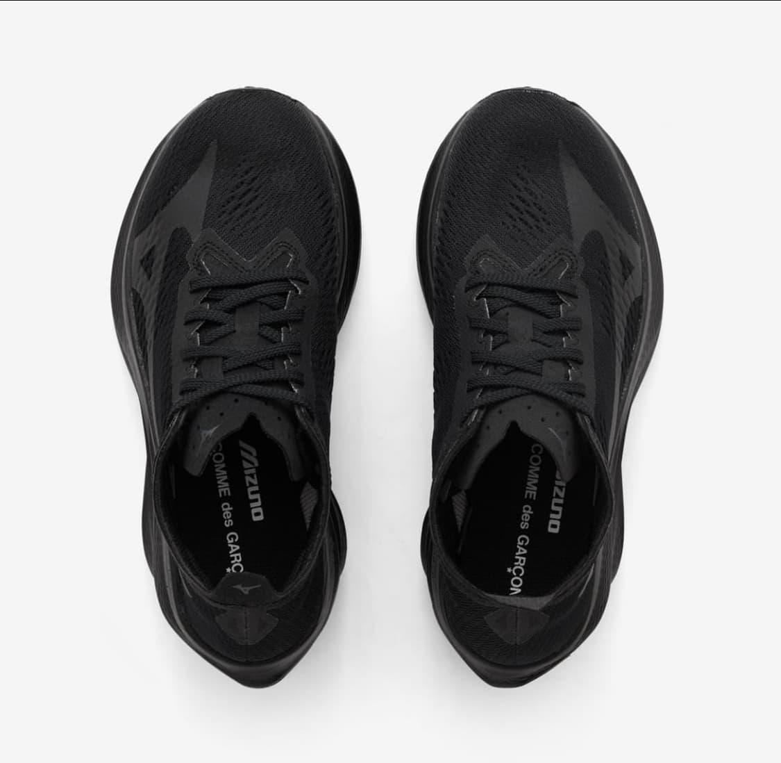 (36.5,37) 꼼데가르송x미즈노 웨이브 리벨리온 블랙 상품이미지5
