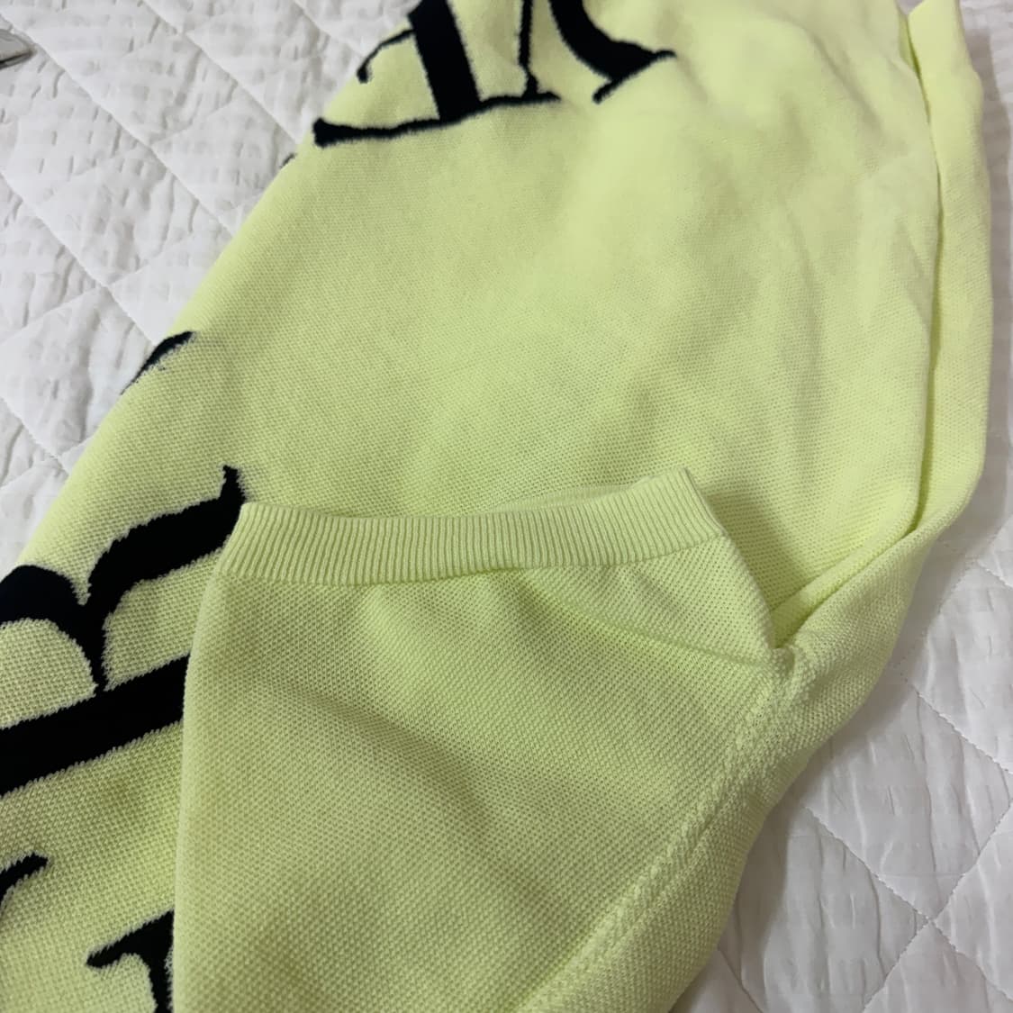 한섬 보브 레터링 포인트 니트 반팔 상품이미지5