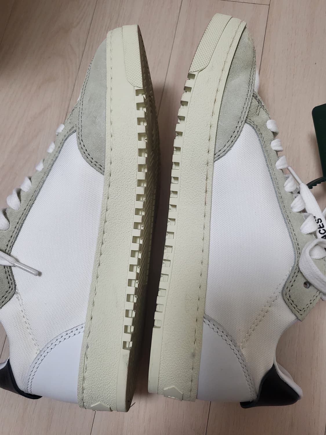 오프화이트 스니커즈 240 상품이미지8