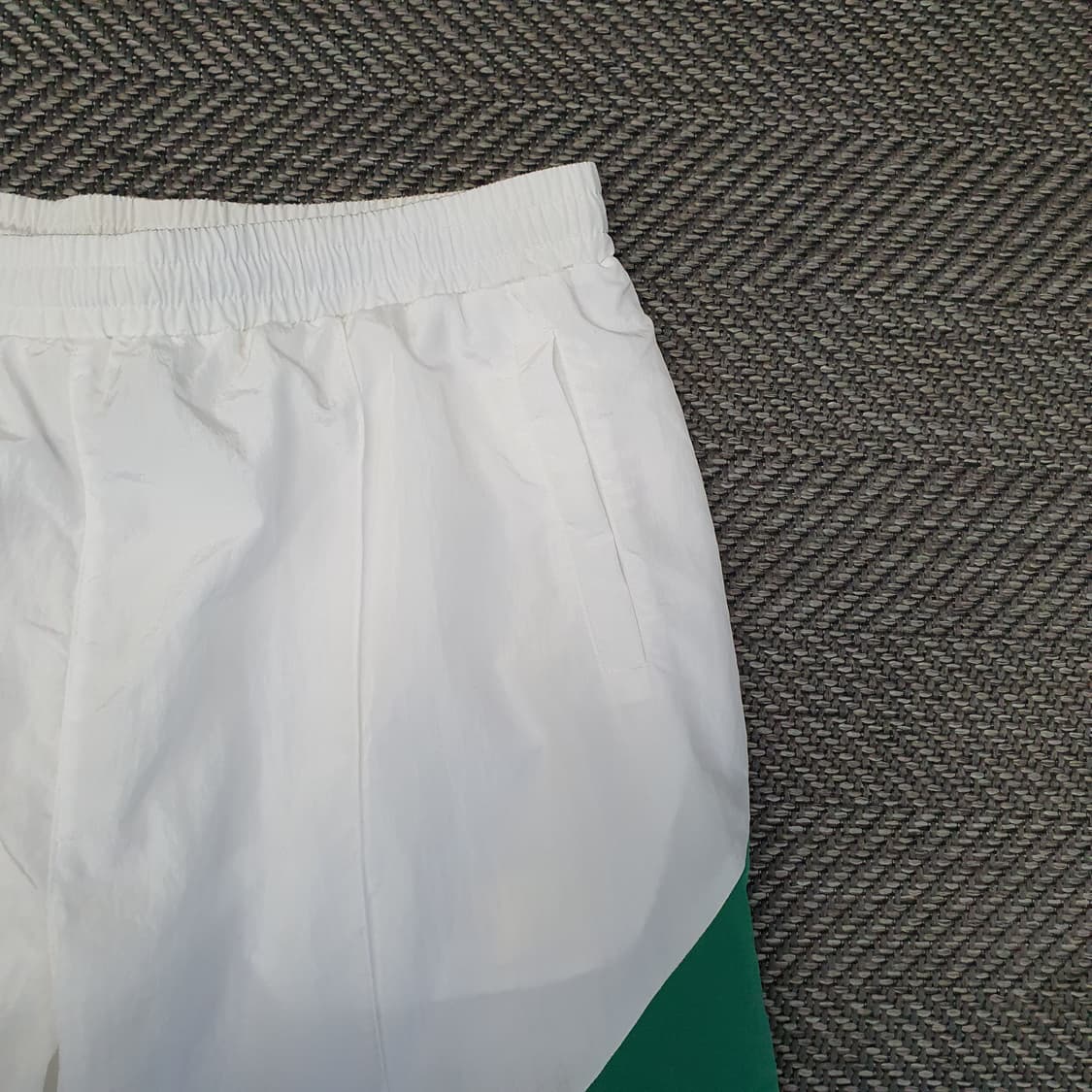 미착용 디아도라 우븐 바람막이 밴딩 조거팬츠 남자34~35 상품이미지3