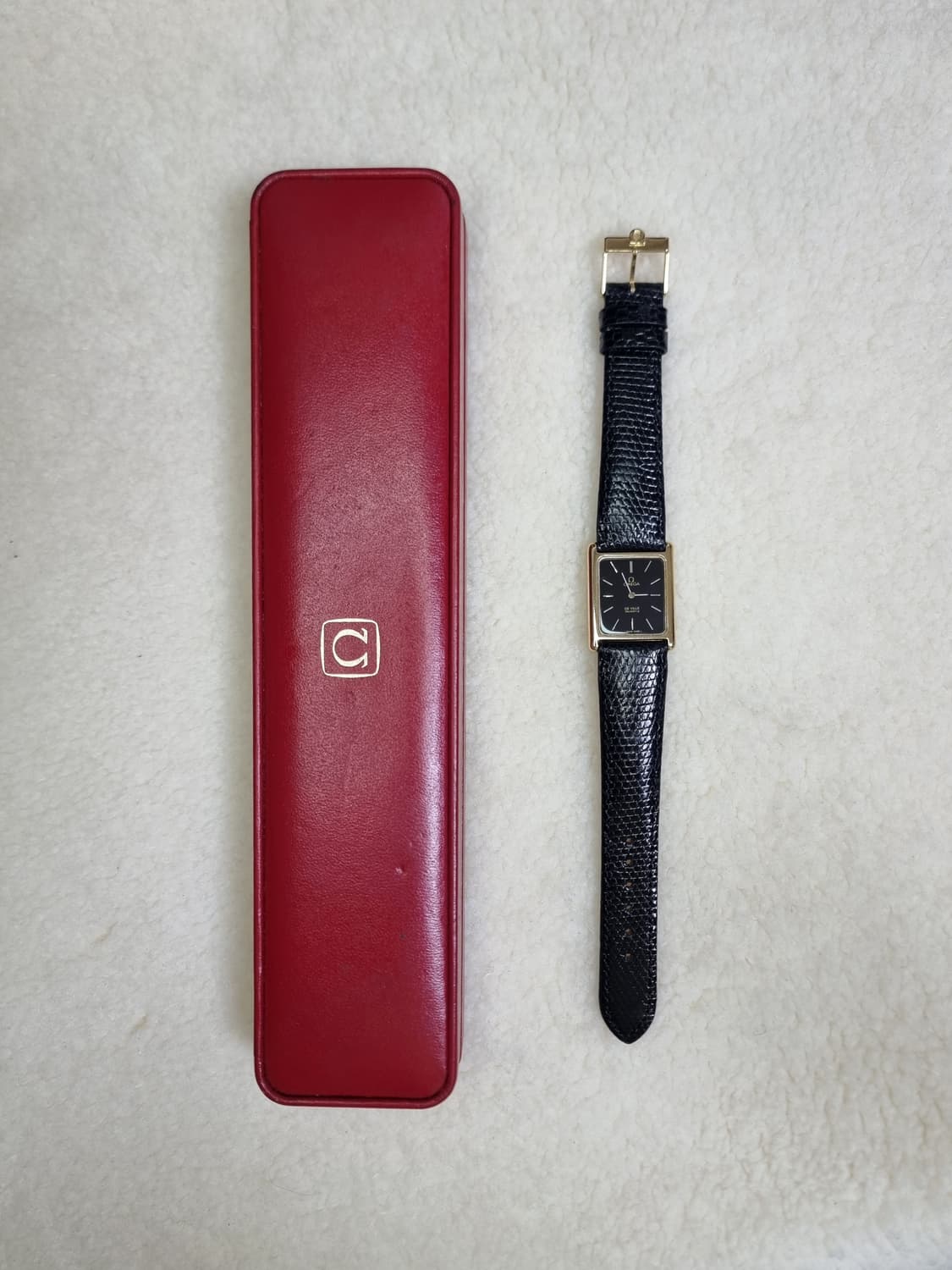 오메가 드빌 탱크 블랙 다이얼 쿼츠 남여공용 시계 상품이미지7