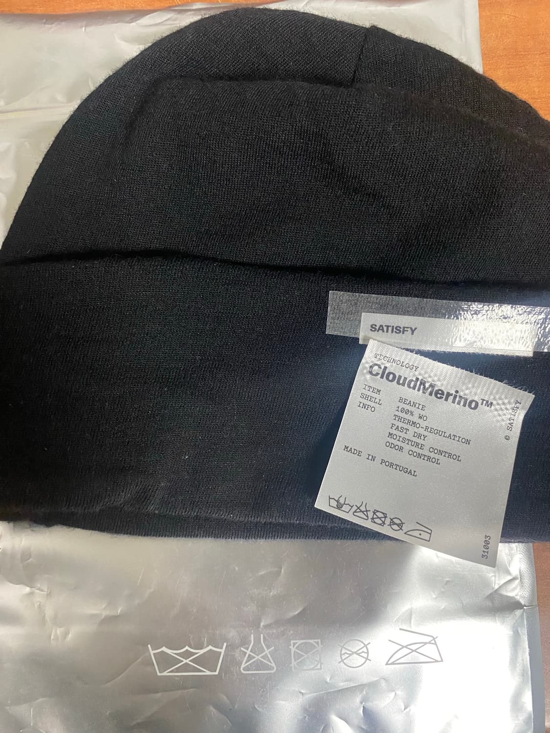 새티스파이 비니 블랙 팝니다 상품이미지2