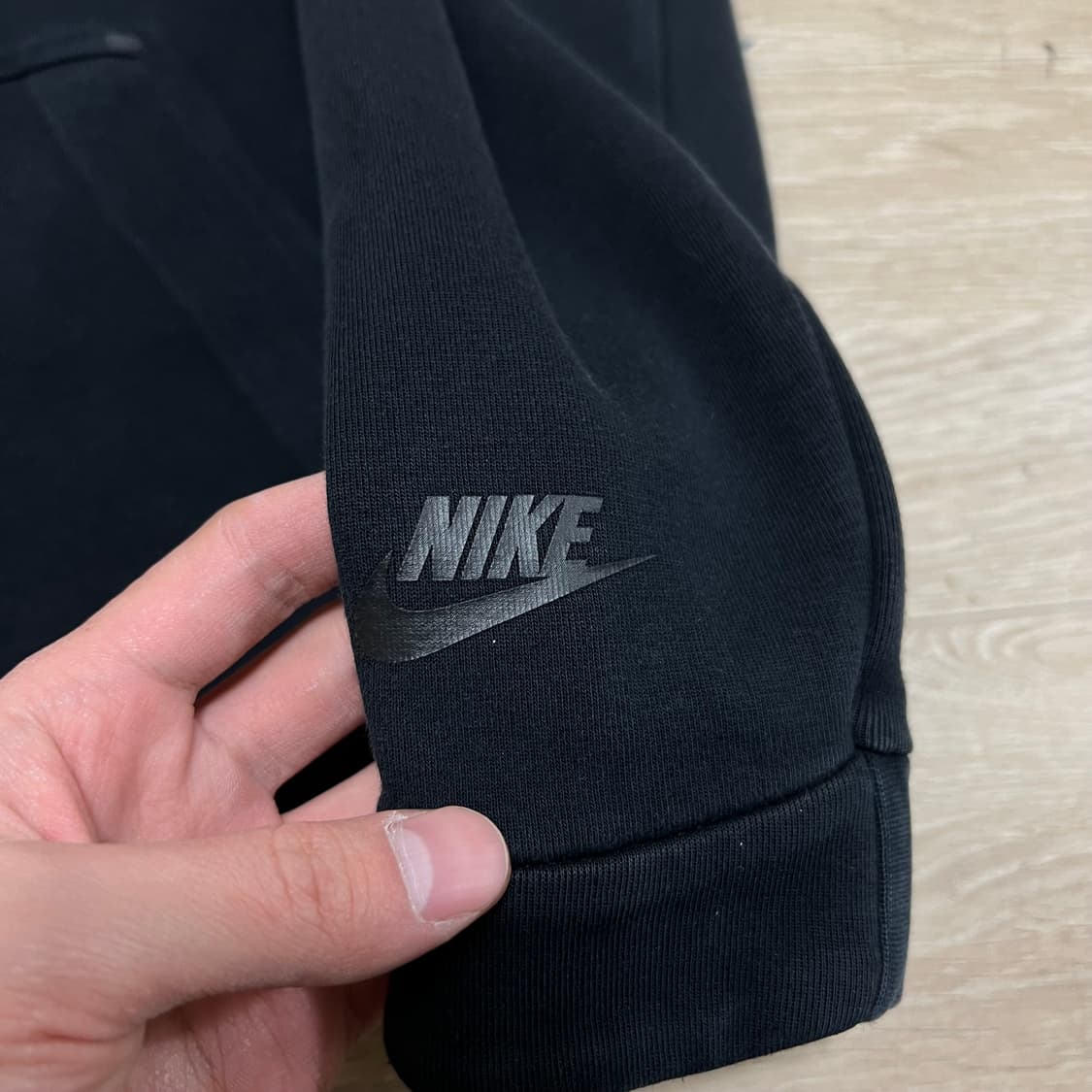 나이키 스우시 로고 맨투맨 크루넥 티셔츠 [블랙] S/90 상품이미지4