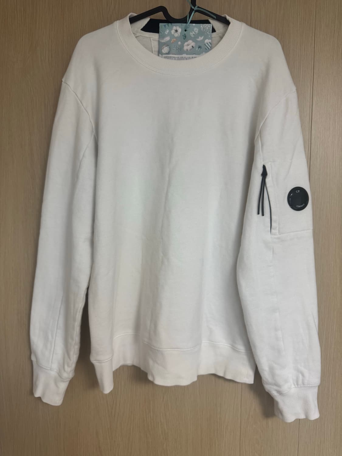 cp컴퍼니 맨투맨 상품이미지1